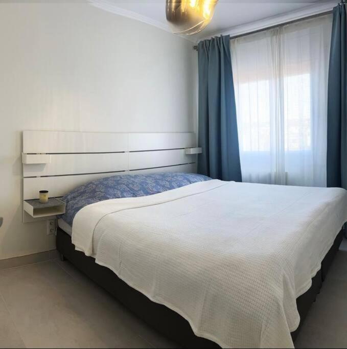 Cunit, Front Line With Sea View Apartment ภายนอก รูปภาพ